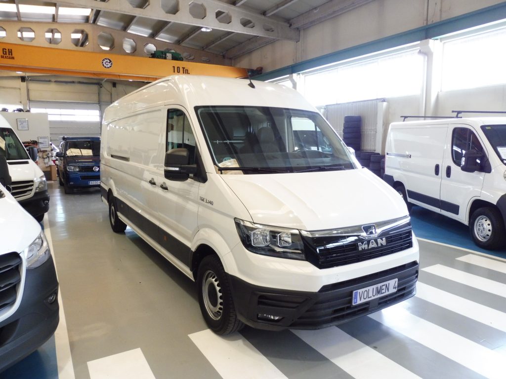 MAN TGE 3140 2.0TDI 140CV FWD FURGÓN L5H3 16.4m3 EXTRALARGA FULL EQUIPE + EXTRAS - foto 1