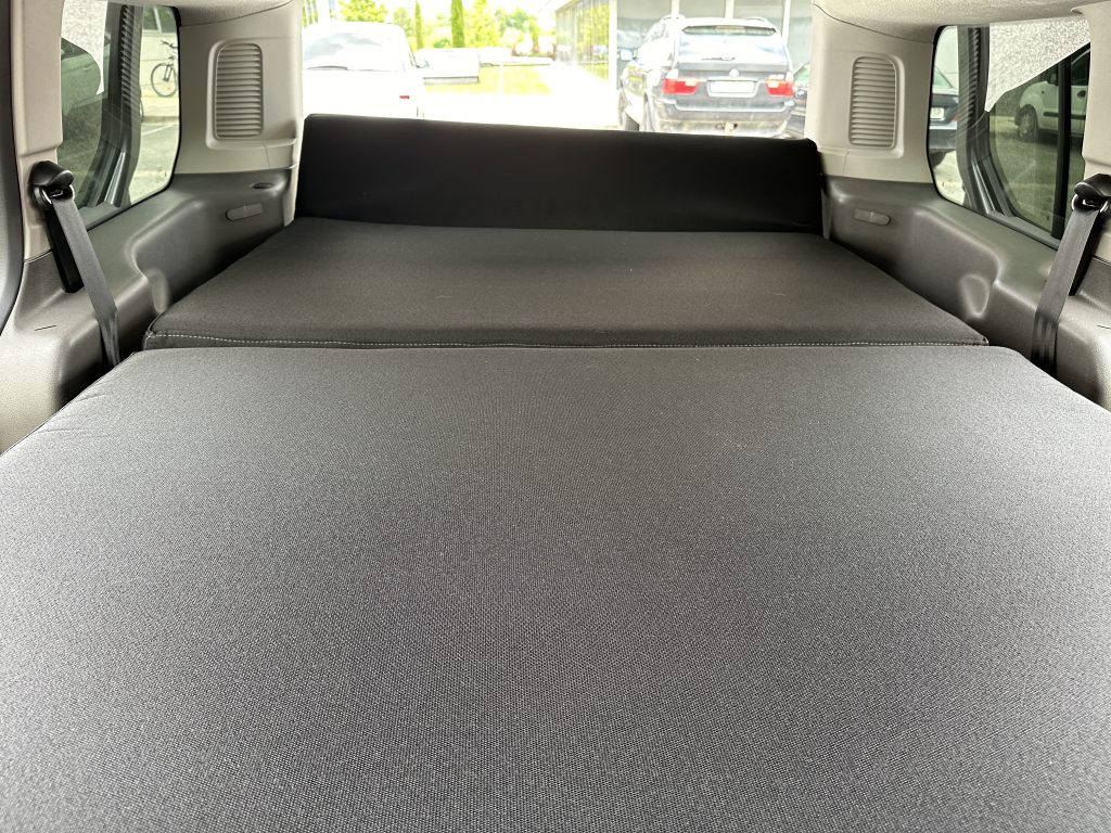 FORD TRANSIT CONNECT 1.5TDCI 120CV TREND FT230 L2 DOBLE PTA. LAT. + PACK VIVIENDA CAMA TRAS. - foto 26