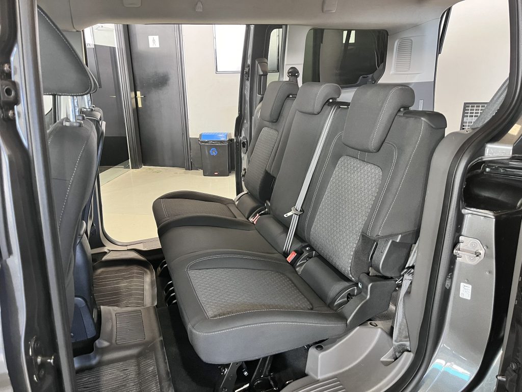 FORD TRANSIT CONNECT 1.5TDCI 120CV TREND FT230 L2  DOBLE PTA. LAT. + PACK VIVIENDA CAMA TRAS. - foto 2