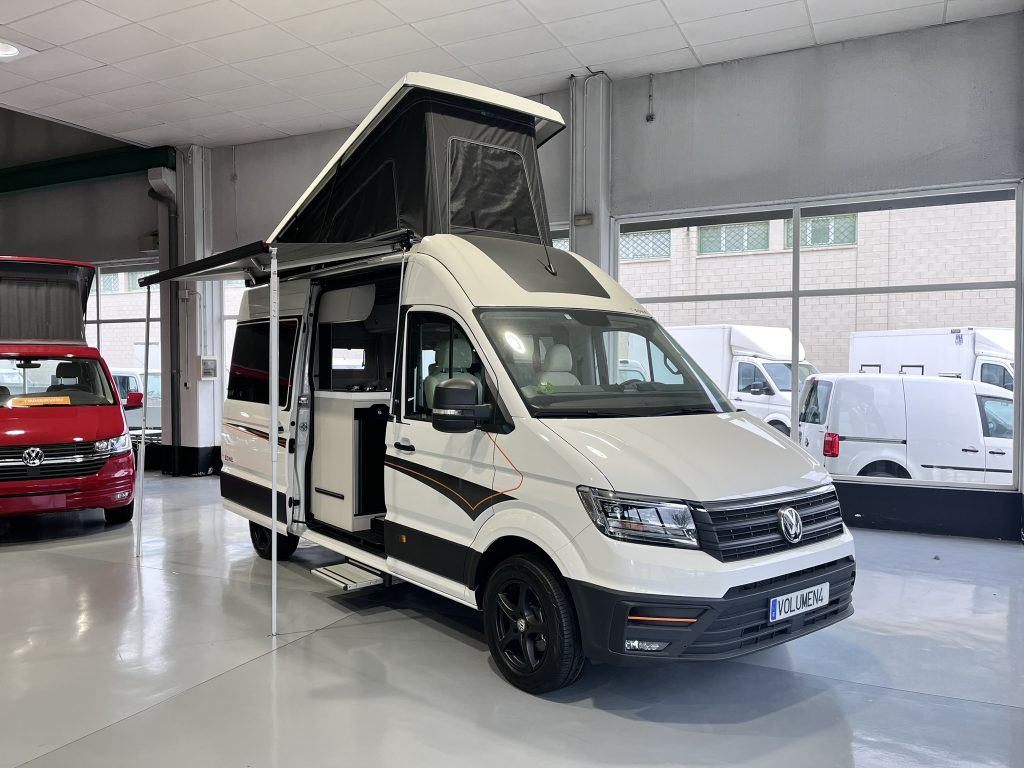 VOLKSWAGEN CRAFTER 2.0TDI 140CV T-ZONE BYTINKERVAN L3H3 2023 TURISMO ¡¡¡NUEVA A ESTRENAR!!! - foto 2