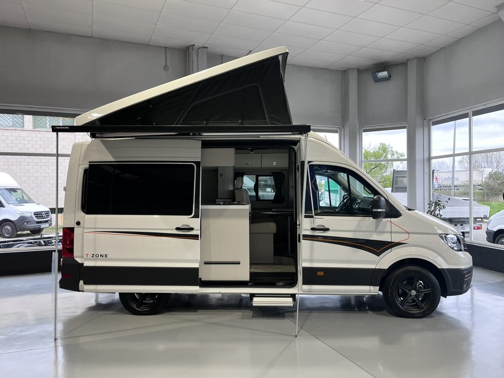 VOLKSWAGEN CRAFTER 2.0TDI 140CV T-ZONE BYTINKERVAN L3H3 2023 TURISMO ¡¡¡NUEVA A ESTRENAR!!! - foto 3