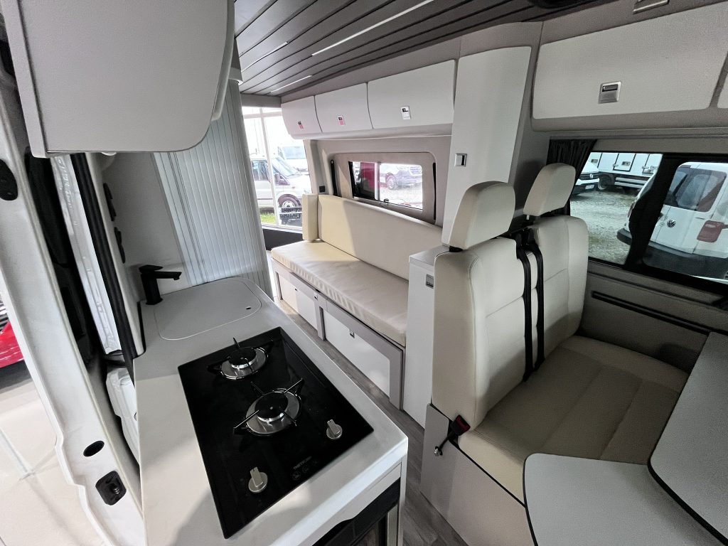 VOLKSWAGEN CRAFTER 2.0TDI 140CV T-ZONE BYTINKERVAN L3H3 2023 TURISMO ¡¡¡NUEVA A ESTRENAR!!! - foto 12