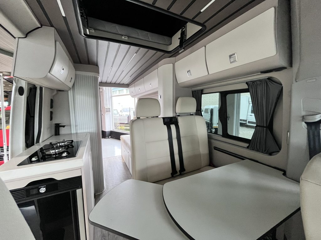 VOLKSWAGEN CRAFTER 2.0TDI 140CV T-ZONE BYTINKERVAN L3H3 2023 TURISMO ¡¡¡NUEVA A ESTRENAR!!! - foto 24