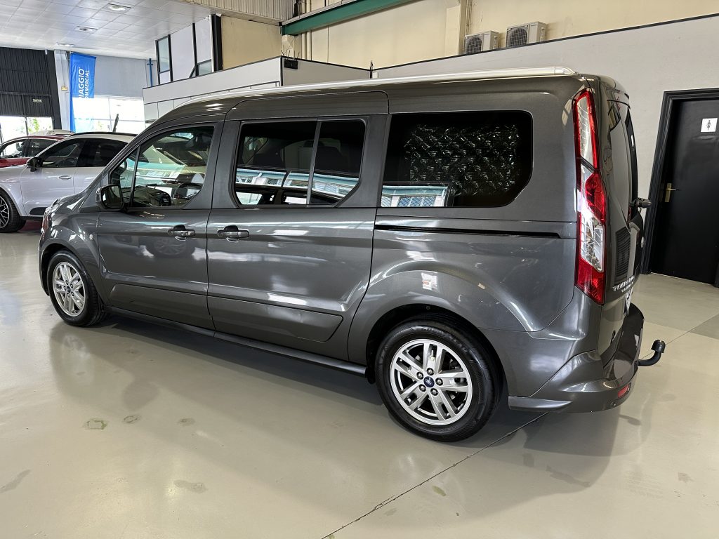 FORD GRAND TOURNEO CONNECT 1.5TDCi 120CV AUT6 TITANIUM + PACK VIVIENDA CAMA TRAS - foto 3