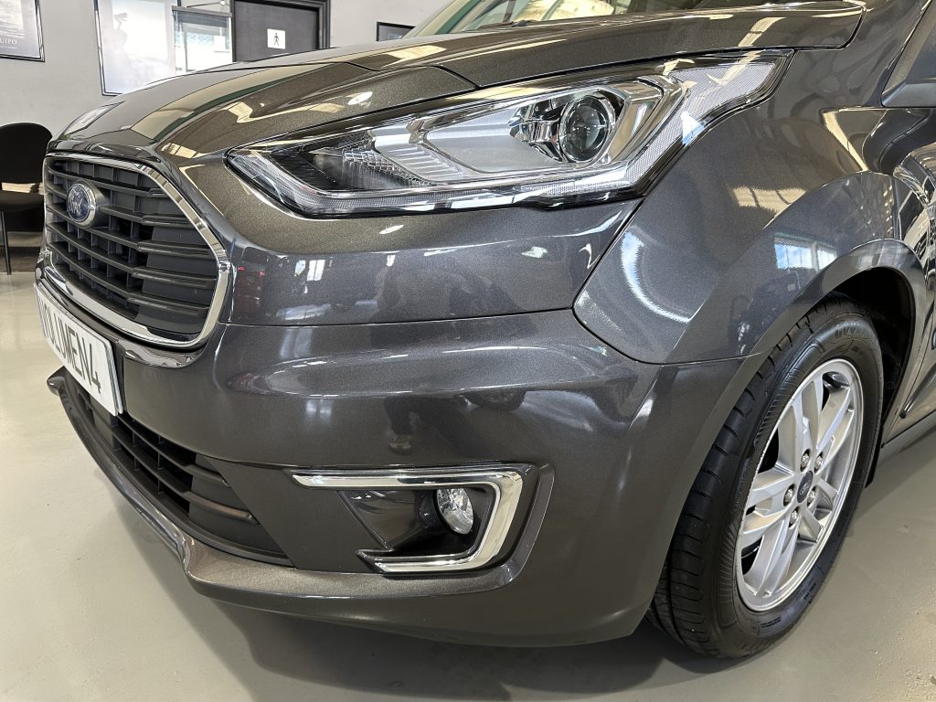 FORD GRAND TOURNEO CONNECT 1.5TDCi 120CV AUT6 TITANIUM + PACK VIVIENDA CAMA TRAS - foto 9