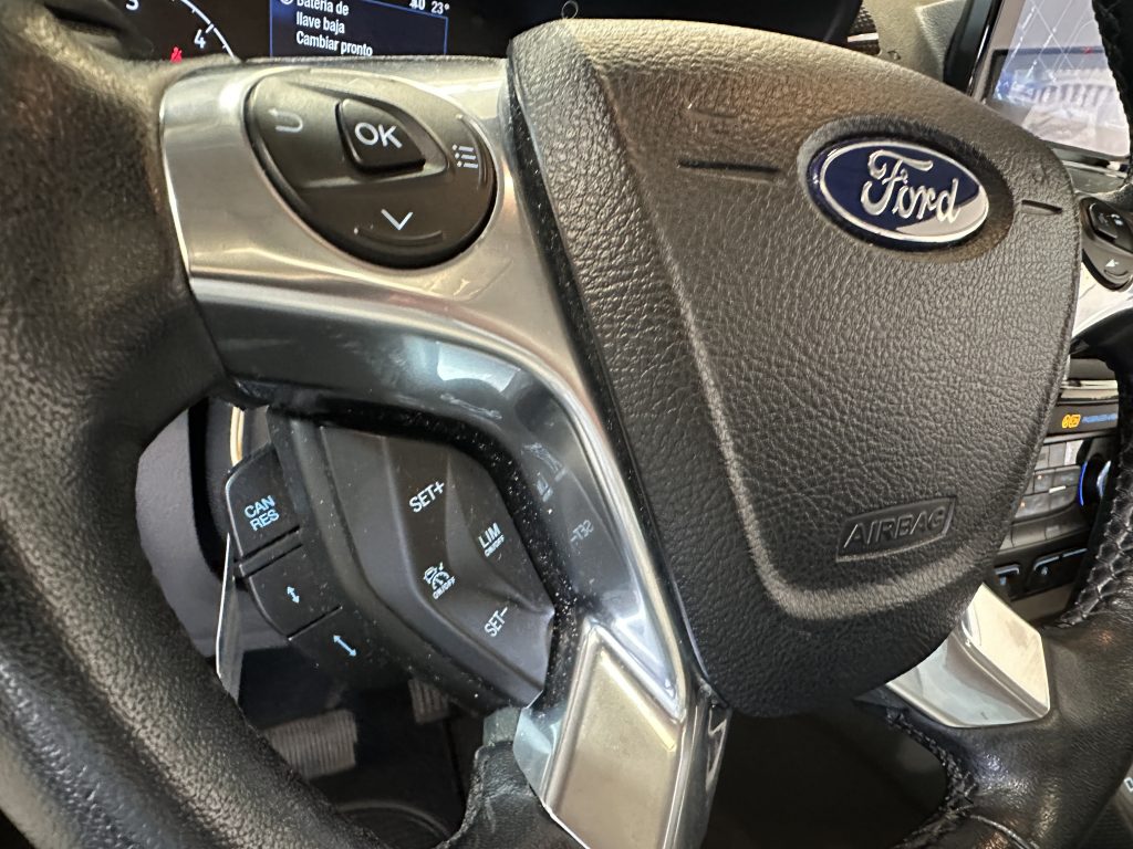 FORD GRAND TOURNEO CONNECT 1.5TDCi 120CV AUT6 TITANIUM + PACK VIVIENDA CAMA TRAS - foto 35