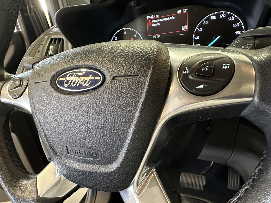 FORD GRAND TOURNEO CONNECT 1.5TDCi 120CV AUT6 TITANIUM + PACK VIVIENDA CAMA TRAS - foto 36