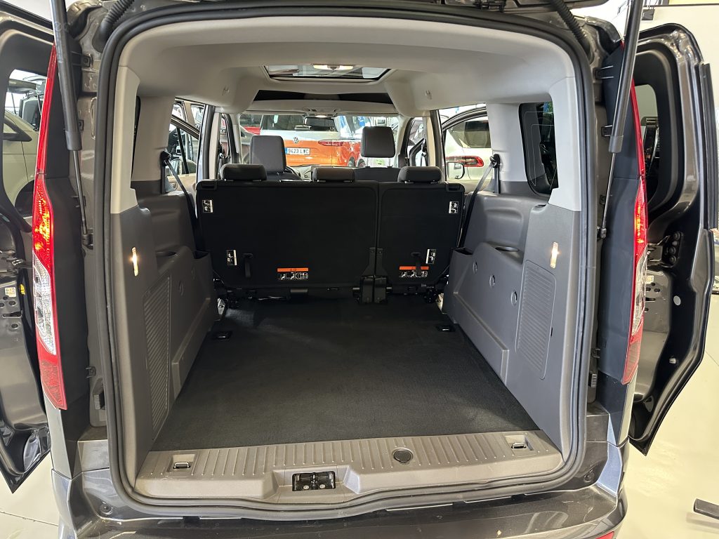 FORD GRAND TOURNEO CONNECT 1.5TDCi 120CV AUT6 TITANIUM + PACK VIVIENDA CAMA TRAS - foto 38