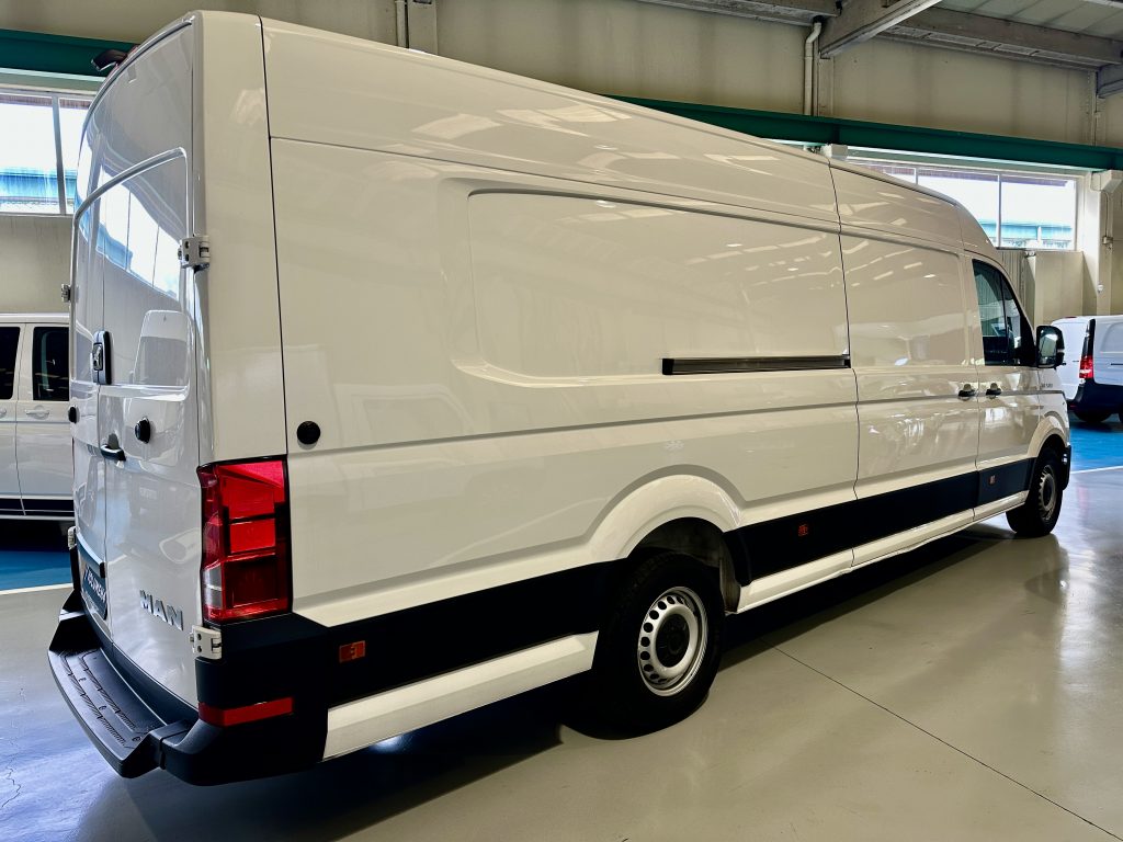 MAN TGE 3140 2.0TDI 140CV FWD FURGÓN L5H3 16.4m3 EXTRALARGA FULL EQUIPE + EXTRAS - foto 9