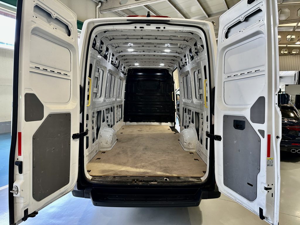 MAN TGE 3140 2.0TDI 140CV FWD FURGÓN L5H3 16.4m3 EXTRALARGA FULL EQUIPE + EXTRAS - foto 40