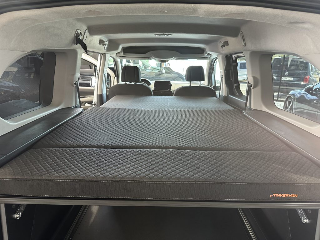 PEUGEOT RIFTER 1.5 BlueHDI 100CV LONG 5 PL. ACTIVE PACK ALLURE + PACK VIVIENDA by TINKERVAN - foto 3