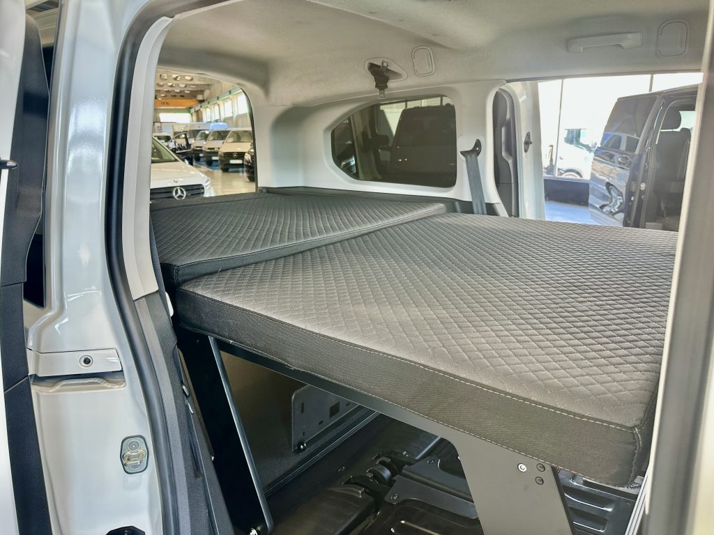 PEUGEOT RIFTER 1.5 BlueHDI 100CV LONG 5 PL. ACTIVE PACK ALLURE + PACK VIVIENDA by TINKERVAN - foto 6