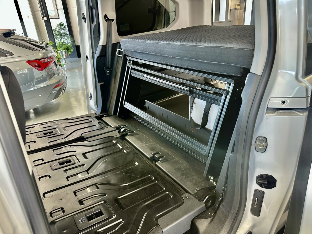 PEUGEOT RIFTER 1.5 BlueHDI 100CV LONG 5 PL. ACTIVE PACK ALLURE + PACK VIVIENDA by TINKERVAN - foto 8