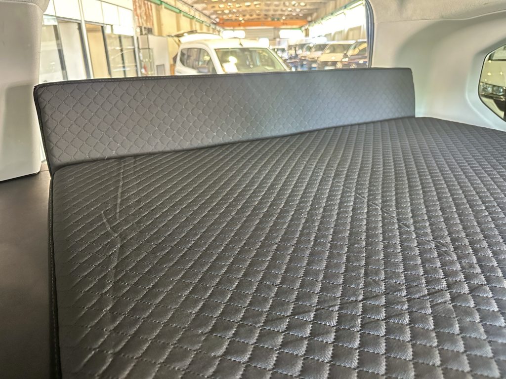 PEUGEOT RIFTER 1.5 BlueHDI 100CV LONG 5 PL. ACTIVE PACK ALLURE + PACK VIVIENDA by TINKERVAN - foto 12