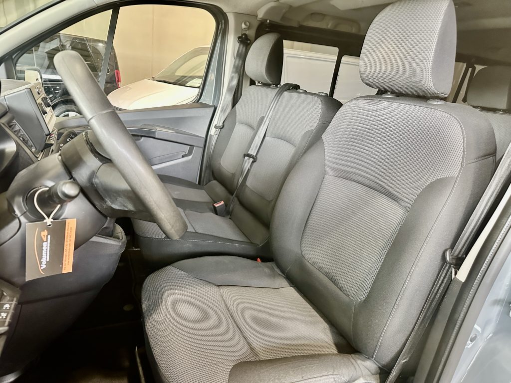 NISSAN PRIMASTAR 2.0dCi 110CV NCONNECTA COMBI9 L2H1 FULL LED + EXTRAS / GRIS PURE - foto 4