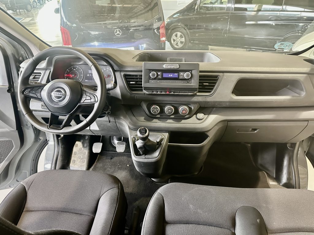 NISSAN PRIMASTAR 2.0dCi 110CV NCONNECTA COMBI9 L2H1 FULL LED + EXTRAS / GRIS PURE - foto 11