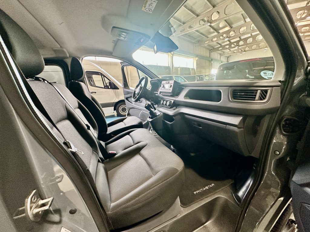 NISSAN PRIMASTAR 2.0dCi 110CV NCONNECTA COMBI9 L2H1 FULL LED + EXTRAS / GRIS PURE - foto 12