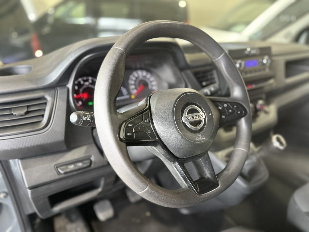 NISSAN PRIMASTAR 2.0dCi 110CV NCONNECTA COMBI9 L2H1 FULL LED + EXTRAS / GRIS PURE - foto 15