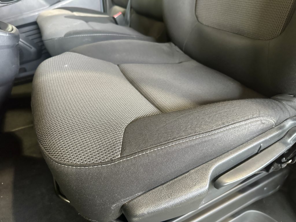 NISSAN PRIMASTAR 2.0dCi 110CV NCONNECTA COMBI9 L2H1 FULL LED + EXTRAS / GRIS PURE - foto 18