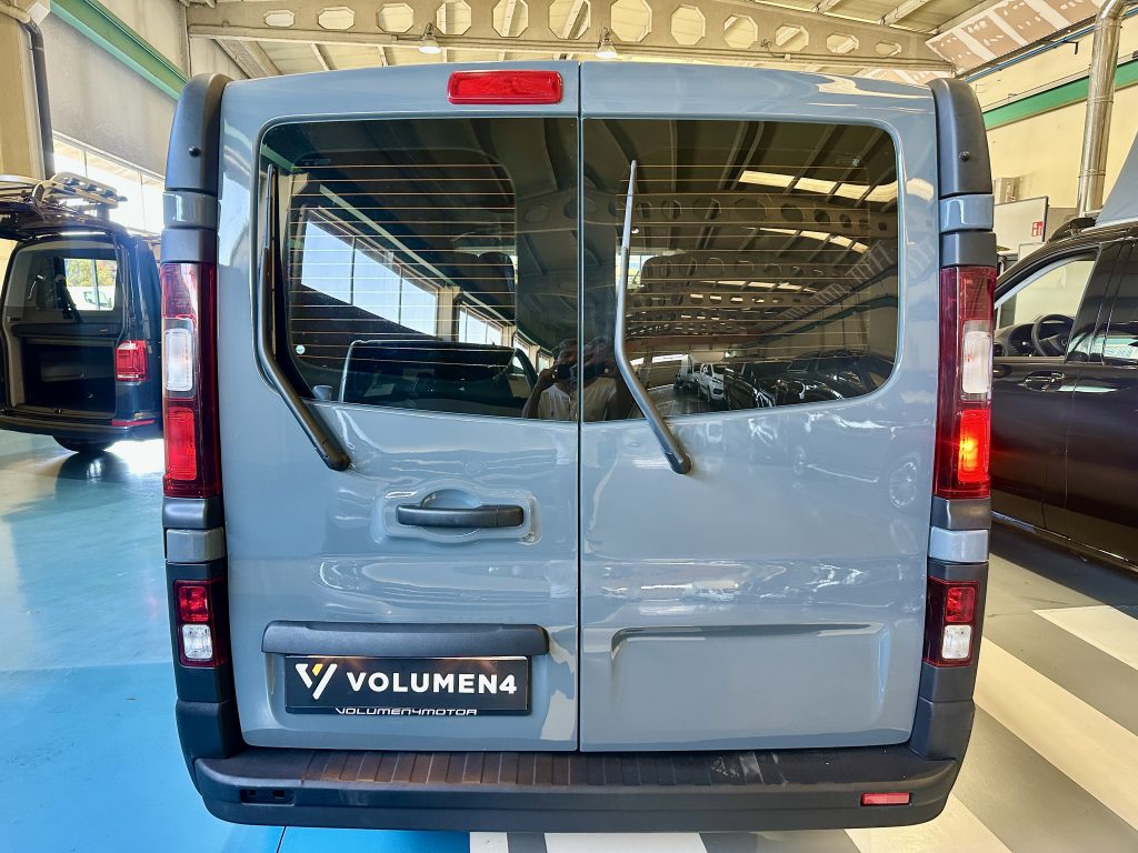 NISSAN PRIMASTAR 2.0dCi 110CV NCONNECTA COMBI9 L2H1 FULL LED + EXTRAS / GRIS PURE - foto 21