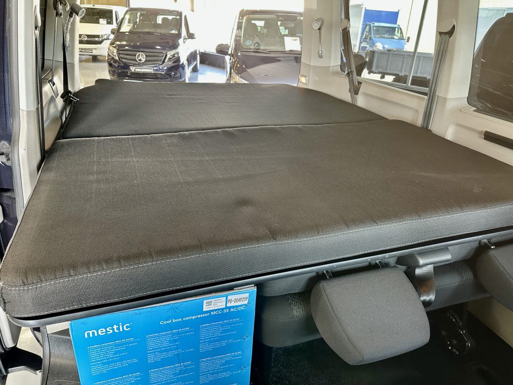 VW CARAVELLE 2.0TDI BMT 102CV M5 TRENDLINE TURISMO + VIVIENDA T-BUDDY BY TINKERVAN / TURISMO - foto 20