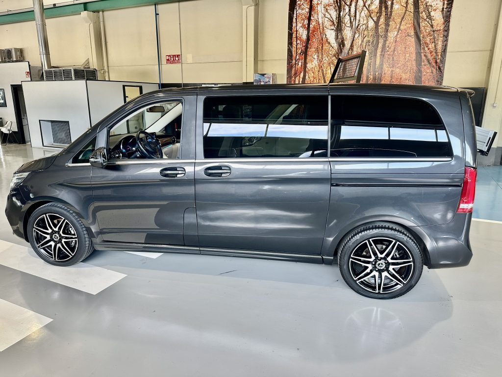MB V220d 163CV 9GTRONIC AVANTGARDE COMPACTA PAQ. AMG EXT/INT 8 PL + EXTRAS / GRIS GRAFITO - foto 31