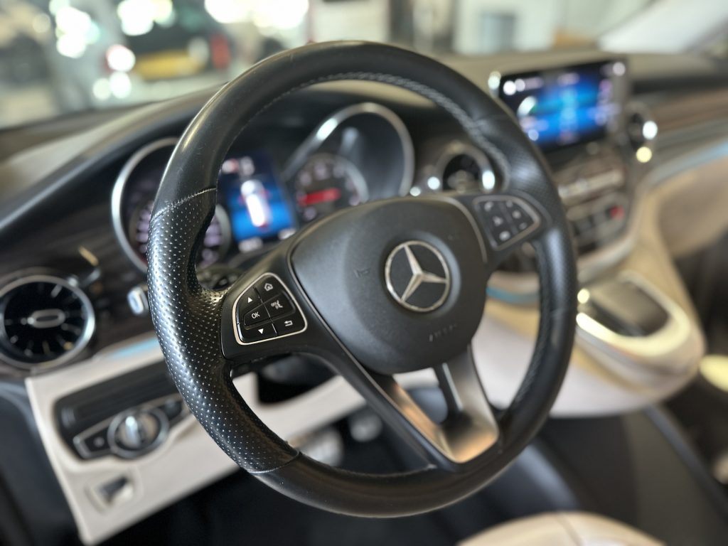 MB V220d 163CV 9GTRONIC AVANTGARDE COMPACTA PAQ. AMG EXT/INT 8 PL + EXTRAS / GRIS GRAFITO - foto 27