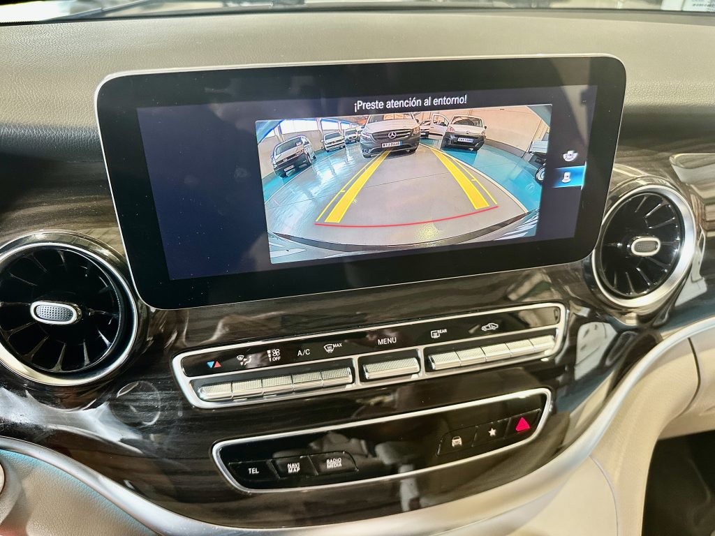 MB V220d 163CV 9GTRONIC AVANTGARDE COMPACTA PAQ. AMG EXT/INT 8 PL + EXTRAS / GRIS GRAFITO - foto 4