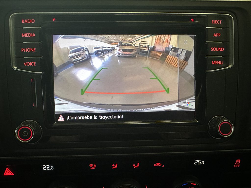 VW CALIFORNIA 2.0TDI BMT 150CV T6 DSG 4MOTION BEACH + EXTRAS TURISMO VIVIENDA / BLACK PERLA - foto 32