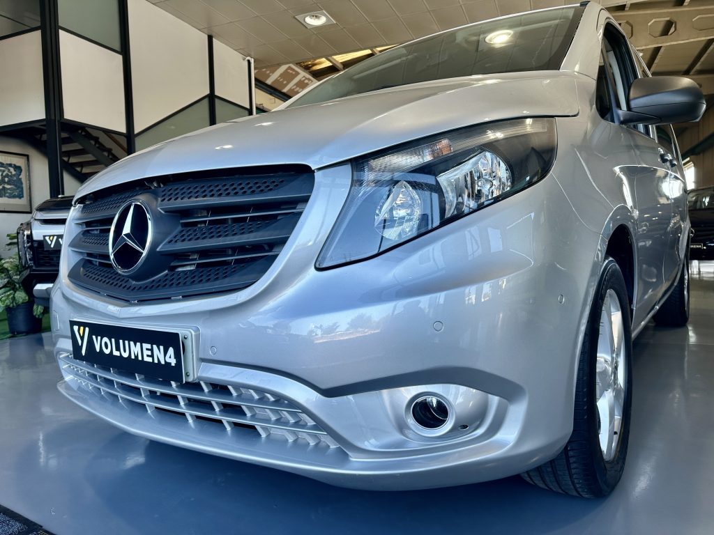 MERCEDES BENZ VITO 116CDI 163CV TOURER SELECT 7GTRONIC 8PL. RWD + DOB. PUERTA + PACK DEPORTIVO / PLATA ESTELAR - foto 24