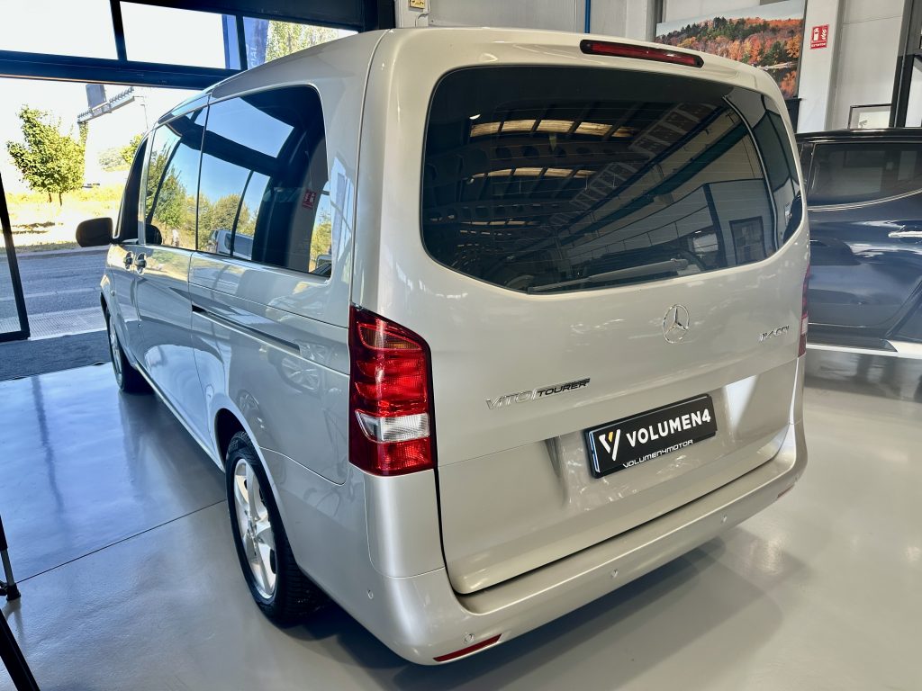 MERCEDES BENZ VITO 116CDI 163CV TOURER SELECT 7GTRONIC 8PL. RWD + DOB. PUERTA + PACK DEPORTIVO / PLATA ESTELAR - foto 27