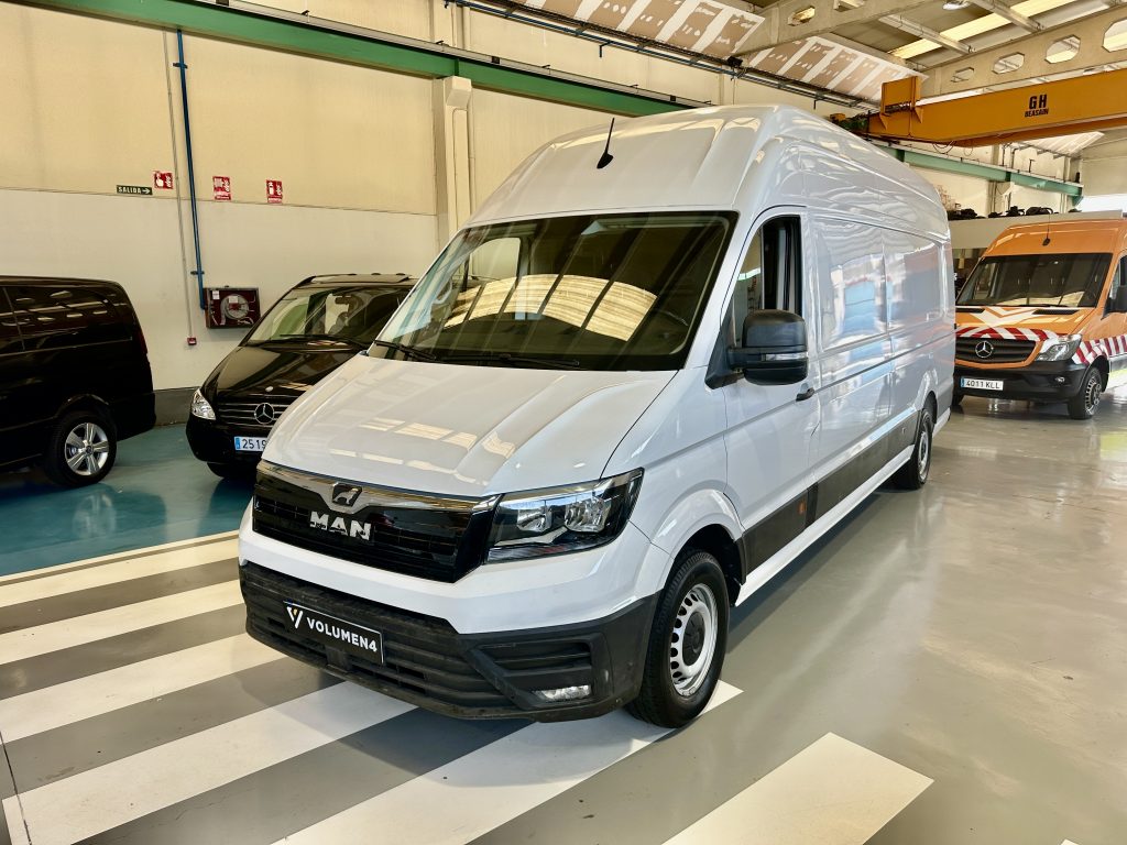 MAN TGE 3140 2.0TDI 140CV L5H4 EXTRALARGO HIPERELEVADO FWD 18.4m3 FULL EQUIPE / 3.500 KG - foto 1