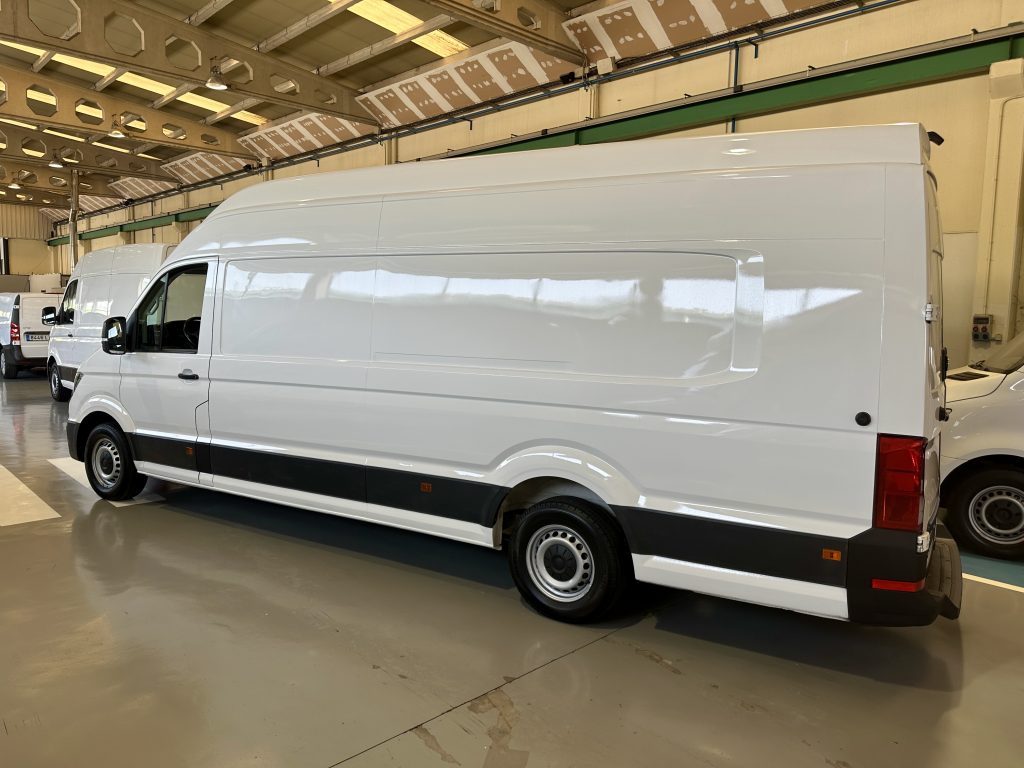 MAN TGE 3140 2.0TDI 140CV L5H4 EXTRALARGO HIPERELEVADO FWD 18.4m3 FULL EQUIPE / 3.500 KG - foto 2