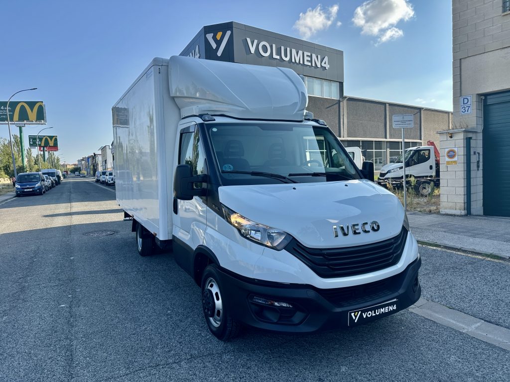 IVECO 35C16 2.3d 160CV M6 C/C DR 3.750MM RWD PAQUETERO 4,40 x 2,30 22M cub / CARGA UTIL 855 KG - foto 1
