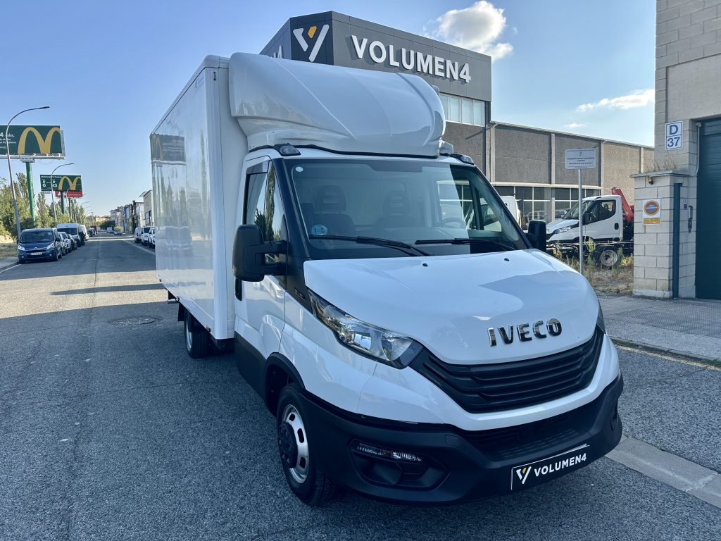 IVECO 35C16 2.3d 160CV M6 C/C DR 3.750MM RWD PAQUETERO 4,40 x 2,30 22M cub / CARGA UTIL 855 KG - foto 3