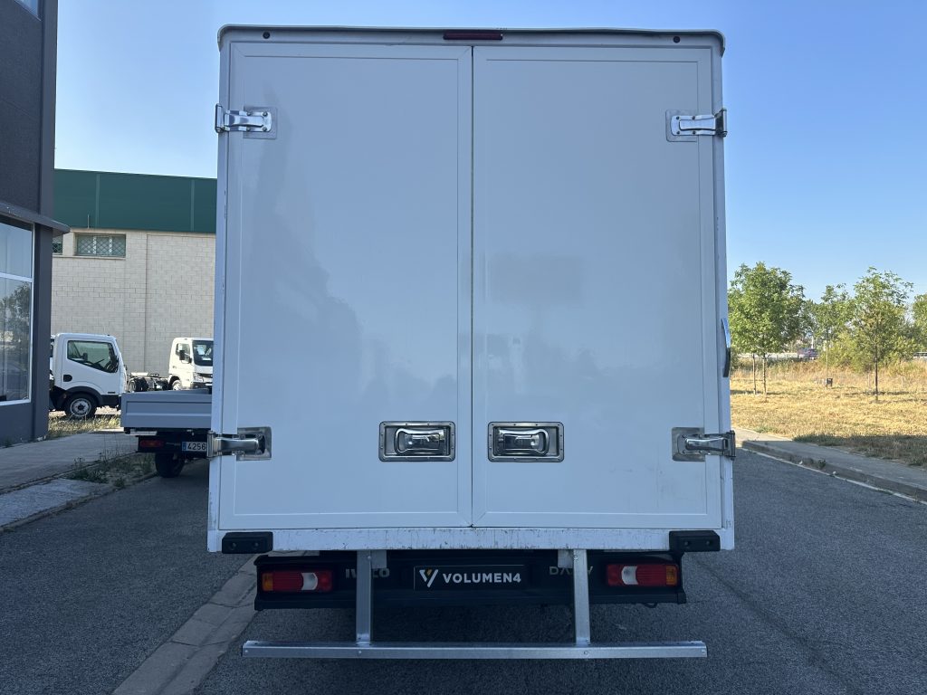 IVECO 35C16 2.3d 160CV M6 C/C DR 3.750MM RWD PAQUETERO 4,40 x 2,30 22M cub / CARGA UTIL 855 KG - foto 12