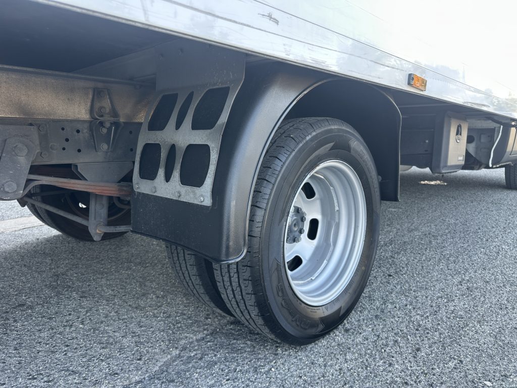 IVECO 35C16 2.3d 160CV M6 C/C DR 3.750MM RWD PAQUETERO 4,40 x 2,30 22M cub / CARGA UTIL 855 KG - foto 15