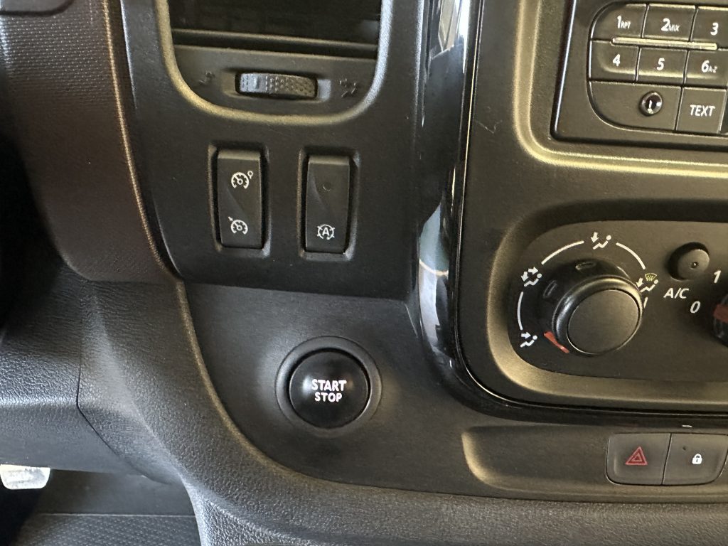 FIAT TALENTO 1.6 ECOJET 145CV SX 1200 COMBI9 CORTA L1 DOB. PTA. + PORTON + EXTRAS / M1 TURISMO - foto 25