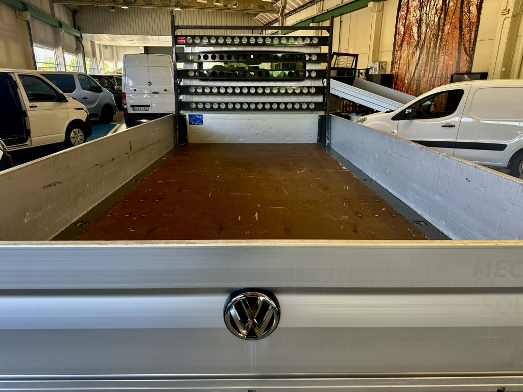 VW CRAFTER 2.0TDI BMT 122CV M6 C/C CHASIS L4 4.490 D.EJES RWD CAJA AB  4,30 x 2,10 + EXTRAS / 3.500KG - foto 8