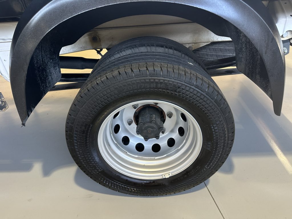 VW CRAFTER 2.0TDI BMT 122CV M6 C/C CHASIS L4 4.490 D.EJES RWD CAJA AB  4,30 x 2,10 + EXTRAS / 3.500KG - foto 13