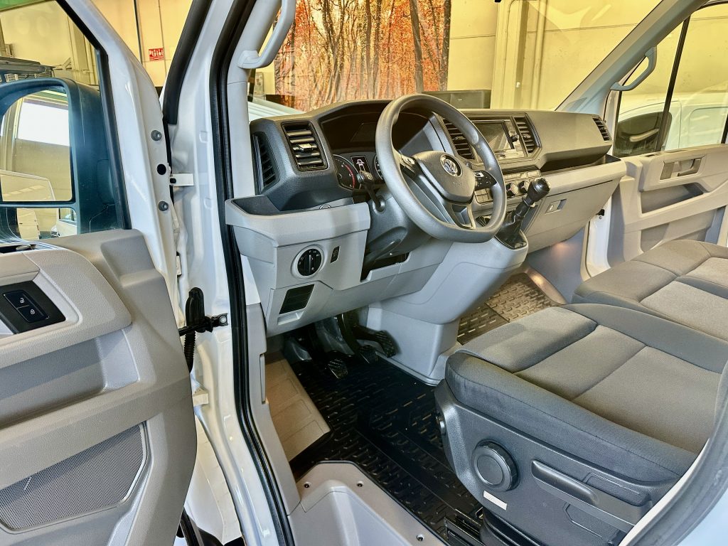 VW CRAFTER 2.0TDI BMT 122CV M6 C/C CHASIS L4 4.490 D.EJES RWD CAJA AB  4,30 x 2,10 + EXTRAS / 3.500KG - foto 17