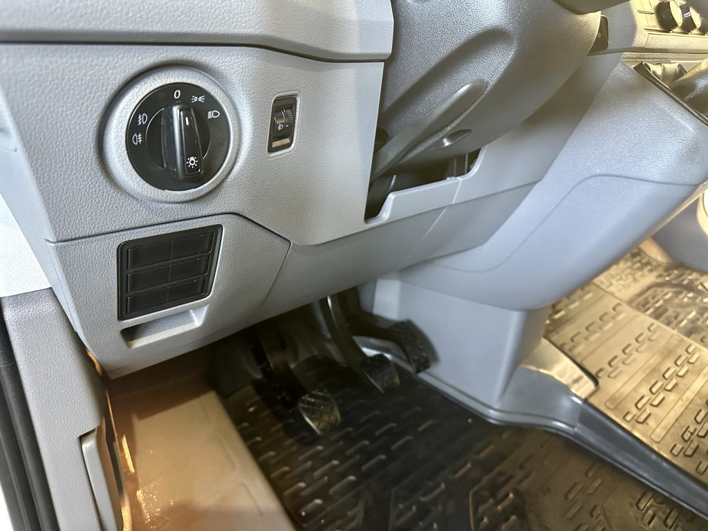 VW CRAFTER 2.0TDI BMT 122CV M6 C/C CHASIS L4 4.490 D.EJES RWD CAJA AB  4,30 x 2,10 + EXTRAS / 3.500KG - foto 22