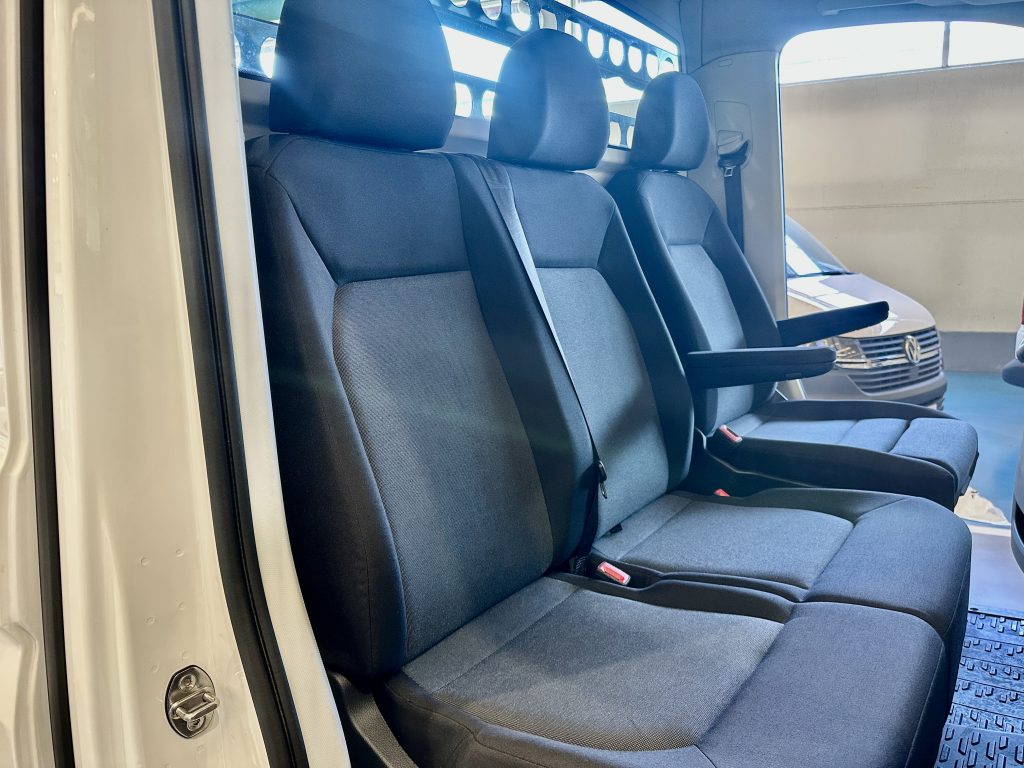 VW CRAFTER 2.0TDI BMT 122CV M6 C/C CHASIS L4 4.490 D.EJES RWD CAJA AB  4,30 x 2,10 + EXTRAS / 3.500KG - foto 25