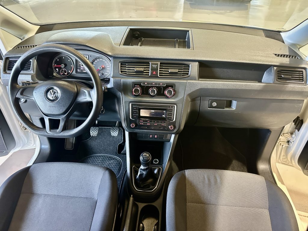 VOLKSWAGEN CADDY 2.0TDI BMT 122CV KOMBI 5 PL. TRENDLINE HIMALAYA 4MOTION 6 VEL + EXTRAS / 6.989 KMS - foto 22