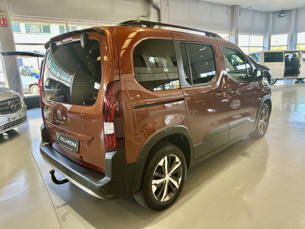 PEUGEOT RIFTER 1.5 BLUEHDI 130CV GTLINE (M6) STANDARD CORTA L1 + EXTRAS / BEIGE METAL. - foto 4