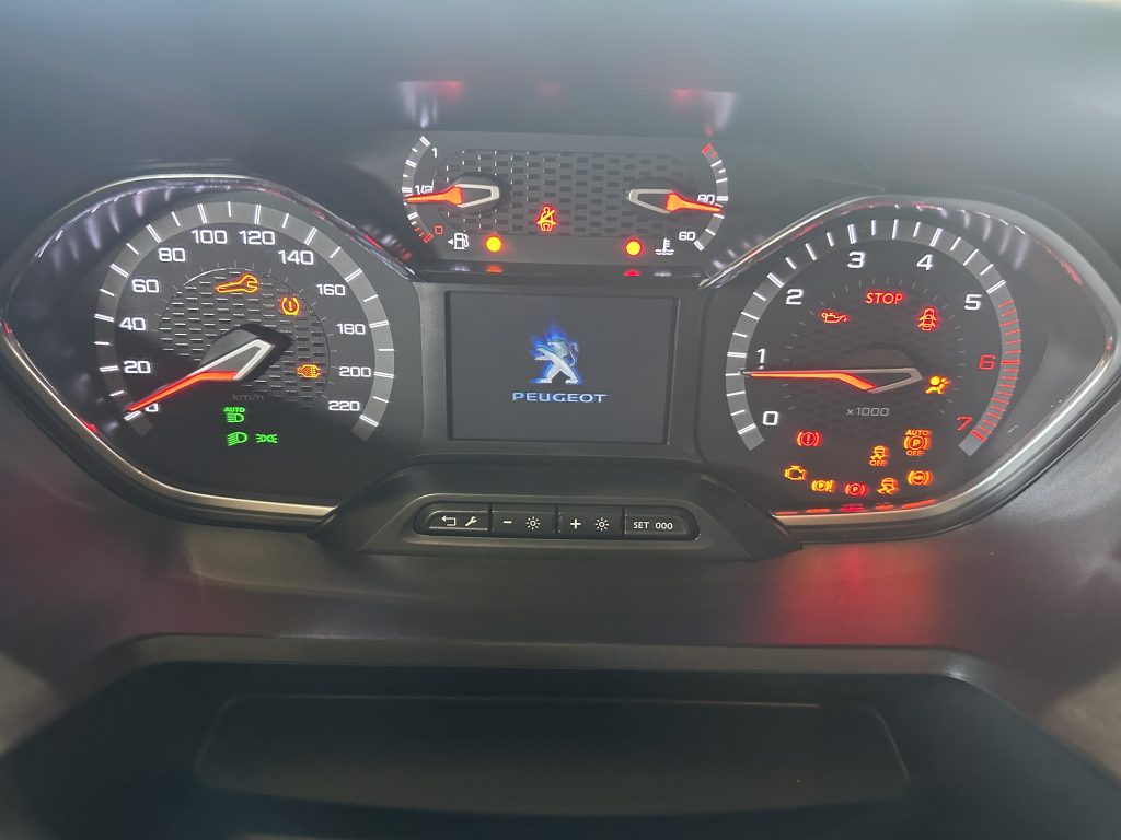 PEUGEOT RIFTER 1.5 BLUEHDI 130CV GTLINE (M6) STANDARD CORTA L1 + EXTRAS / BEIGE METAL. - foto 19