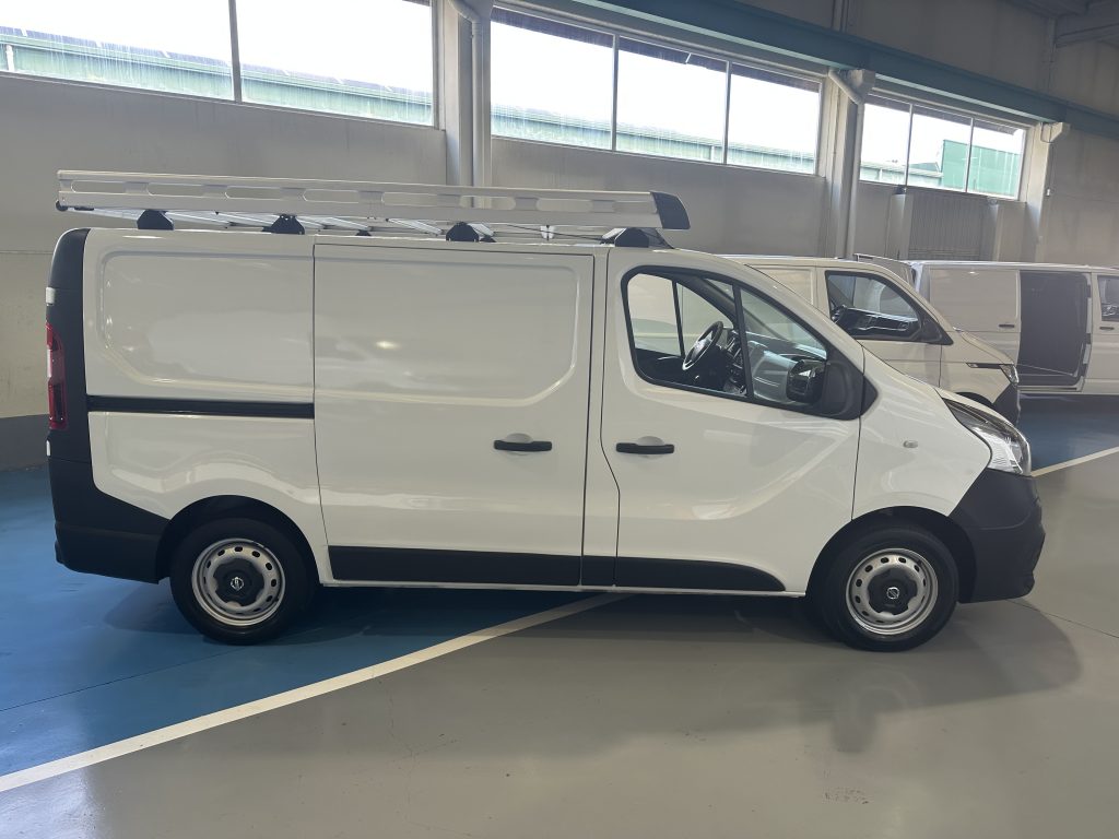 NISSAN NV300 1.6dCi 120CV 1.2T FURGON L1H1 CORTA PRO PACK COMFORT / CARGA UTIL 1.310KG - foto 5