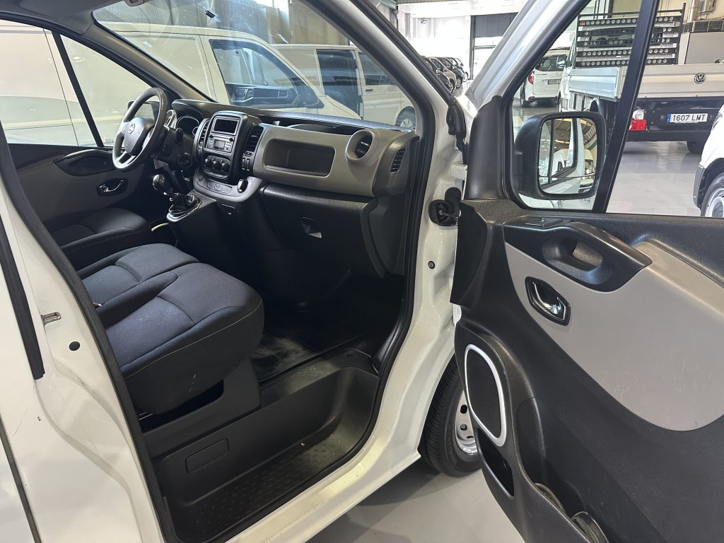 NISSAN NV300 1.6dCi 120CV 1.2T FURGON L1H1 CORTA PRO PACK COMFORT / CARGA UTIL 1.310KG - foto 11