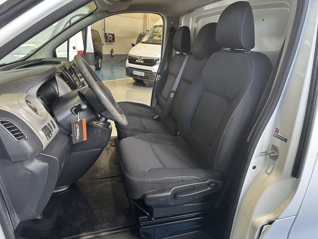 NISSAN NV300 1.6dCi 120CV 1.2T FURGON L1H1 CORTA PRO PACK COMFORT / CARGA UTIL 1.310KG - foto 12