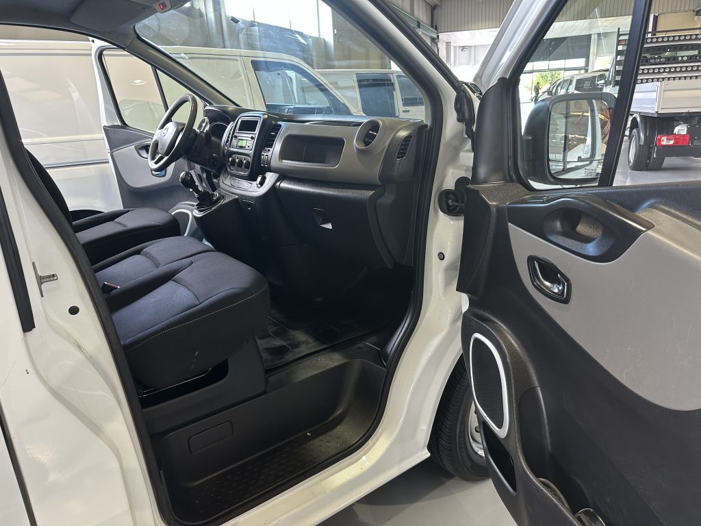 NISSAN NV300 1.6dCi 120CV 1.2T FURGON L1H1 CORTA PRO PACK COMFORT / CARGA UTIL 1.310KG - foto 20